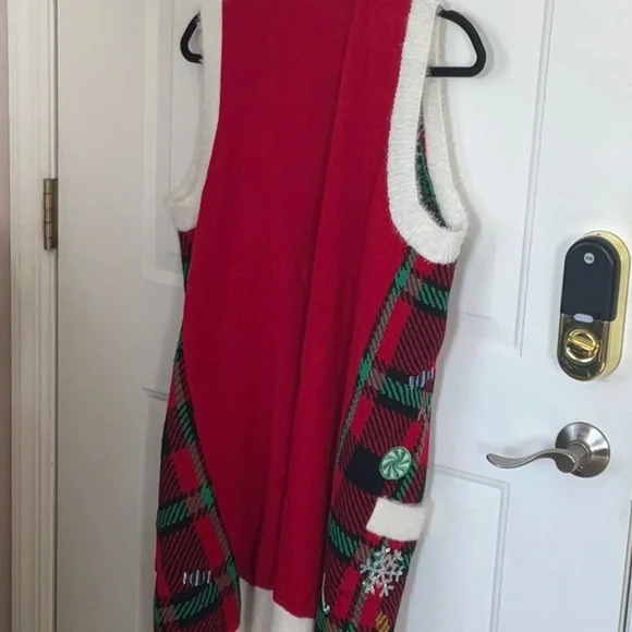 United States Sweaters Red and White Christmess Knit Vest - Picture 2 of 5